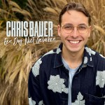 Chris Bauer – Een dag niet gelachen